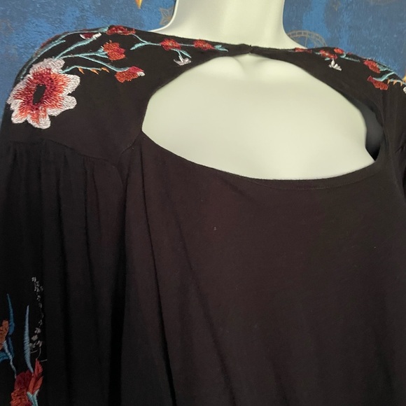 Free People Lita Black Embroidered Bell Sleeve Blouse XS - Picture 6 of 13